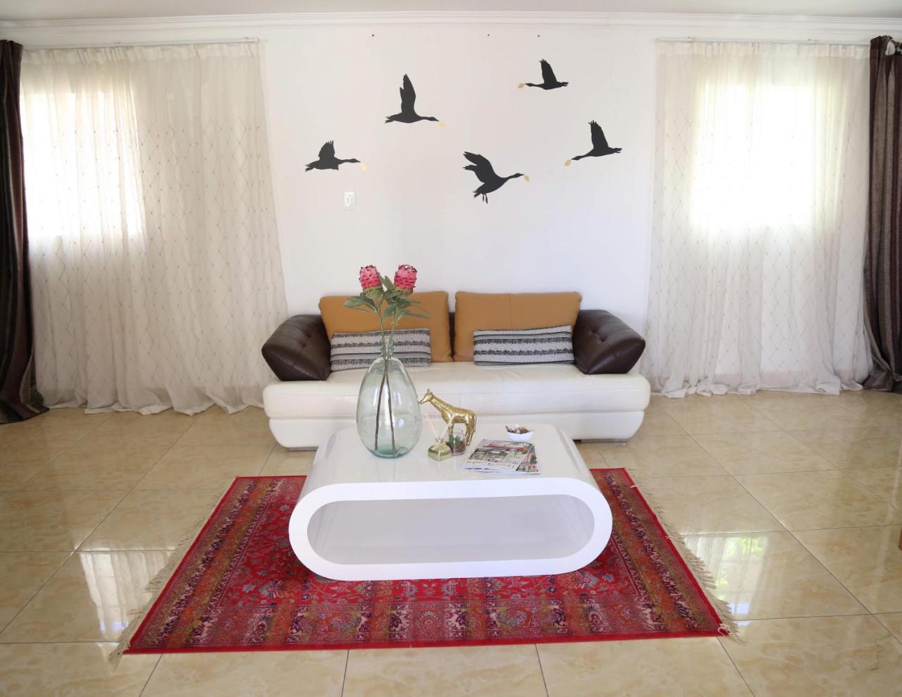 Denver Echo Exec. Guest House Maseru Extérieur photo